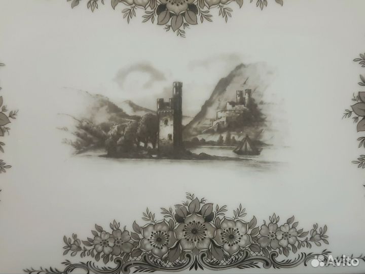 Старинная кухонная доска из фарфора