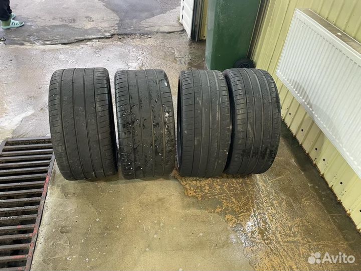 Michelin Pilot Sport 4 S 255/35 R20 и 295/30 R20