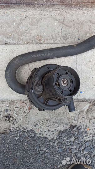 Воздушный насос Volvo s40 двигатель. 2.0