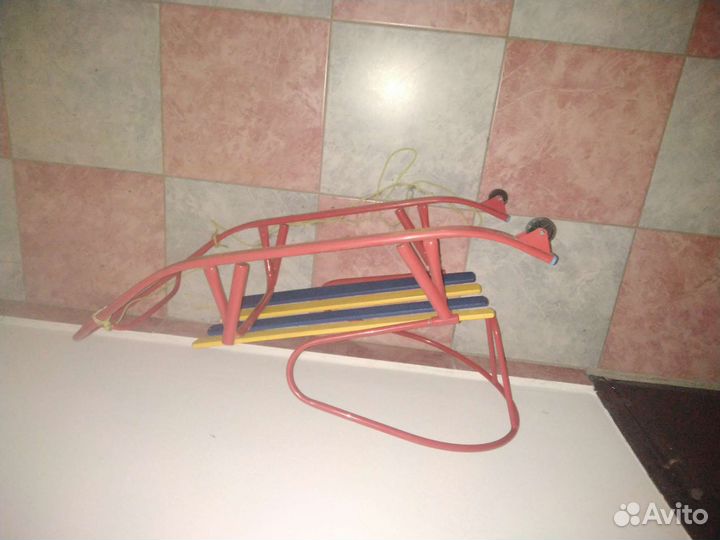 Детские санки с колесами