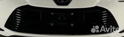 Решетка переднего бампера Toyota Corolla