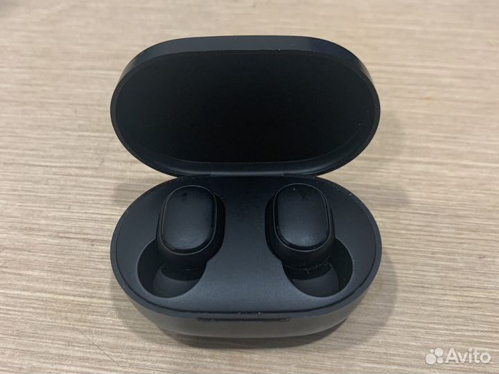 Беспроводные наушники TWS Xiaomi Mi Earbuds