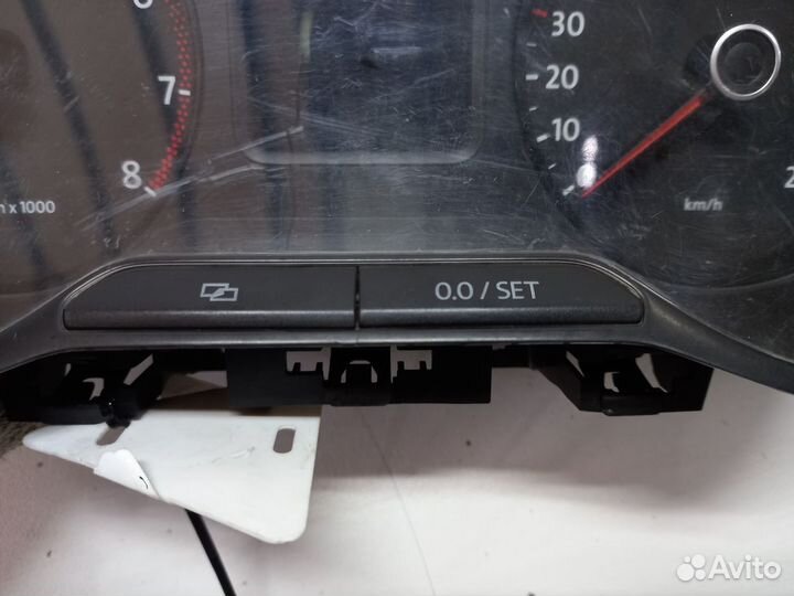 VW Polo (MK5) V Панель приборов