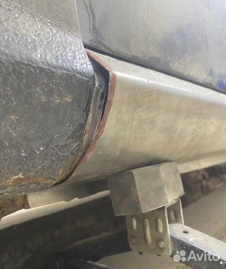Кузовной порог Toyota Hilux Surf 2