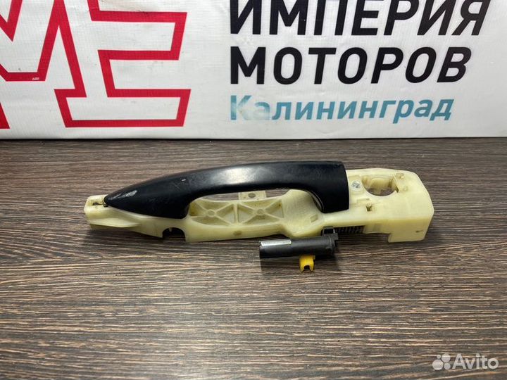 Ручка двери внешняя правая Hyundai Solaris 2012