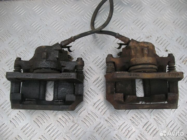 Суппорт тормозной передний правый Chery Tiggo T11