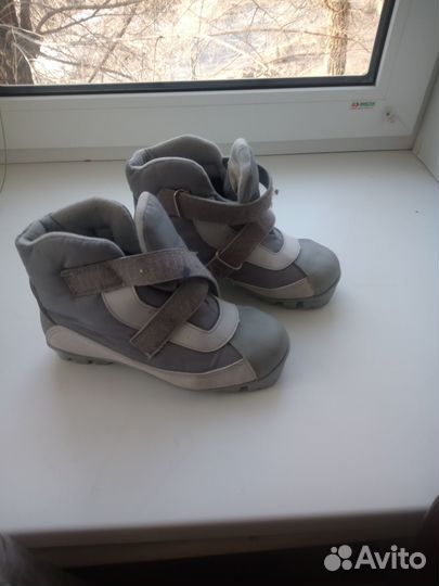 Подростковые пластиковые лыжи с ботинками