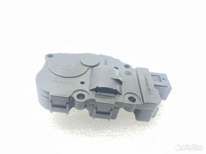 Сервопривод заслонок печки Mercedes-Benz E-Class