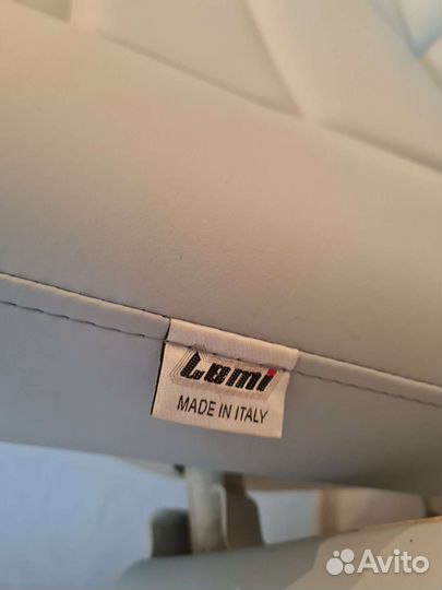 Педикюрное кресло с электроприводом Lemi