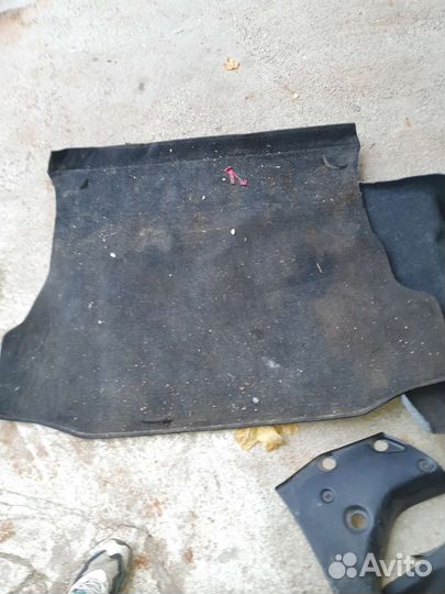 Задний ковер багажника на фокус 1 седан