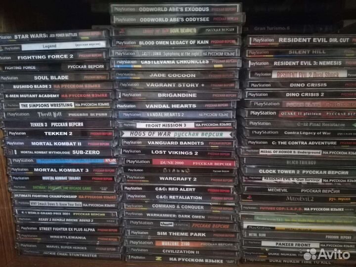 Много игр PS2 и PSone