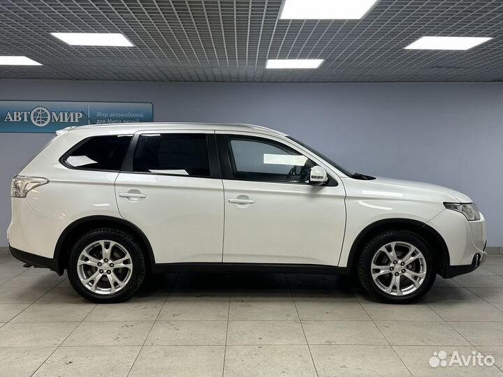 Mitsubishi Outlander 2.0 CVT, 2014, 121 023 км