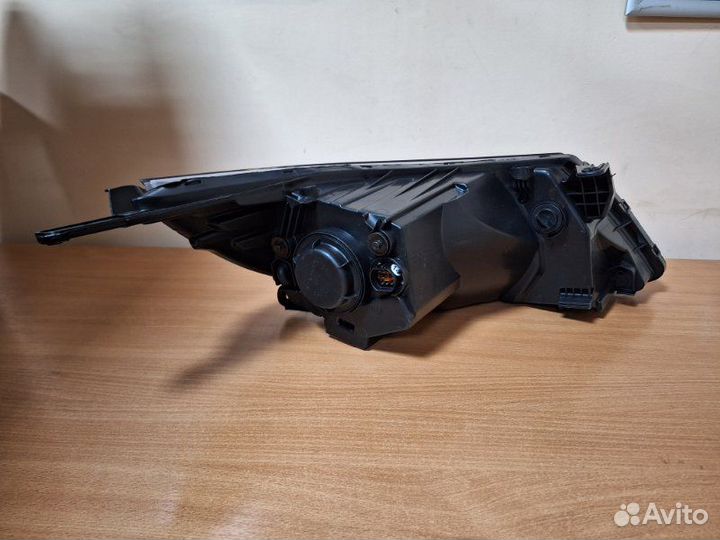 Фара передняя левая Kia Rio QB