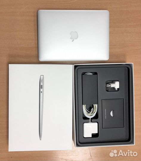 AppleBok Air 2017/i5/8GB/Intel Hd/128GB SSD/13.3