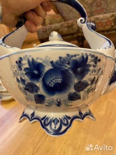 Чайник гжель