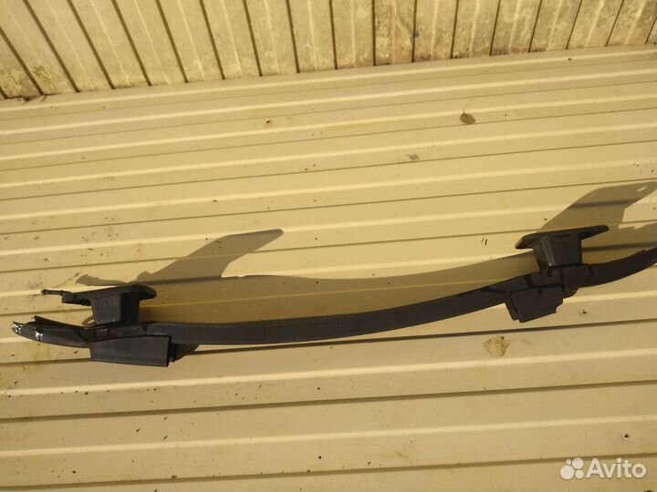 Усилитель бампера BMW E81 E87