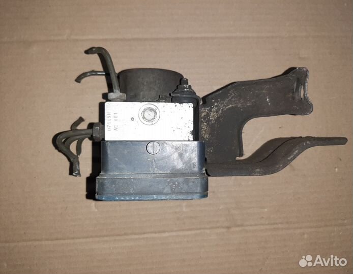 Лада Гранта блок ABS