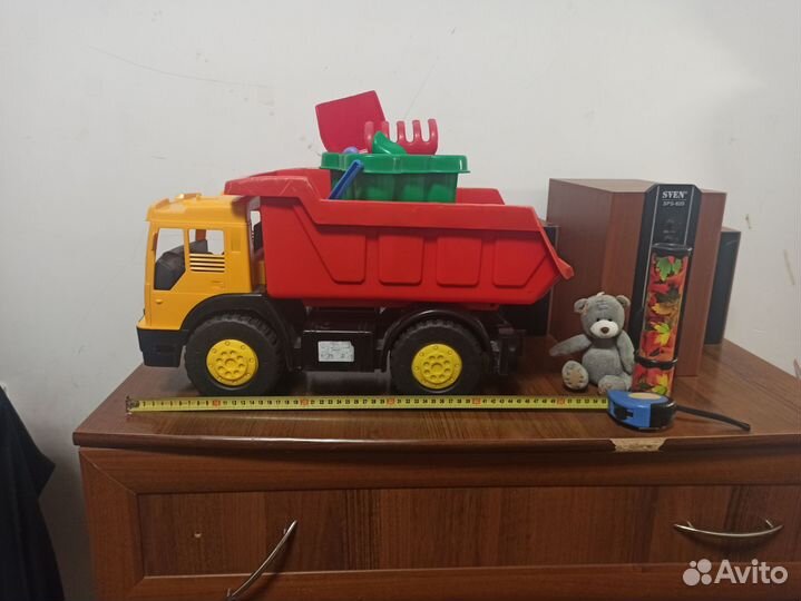 Большой грузовик игрушка песочница