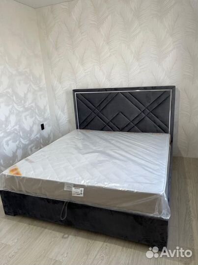 Кровать двухспальная в наличии и на заказ. Доставка