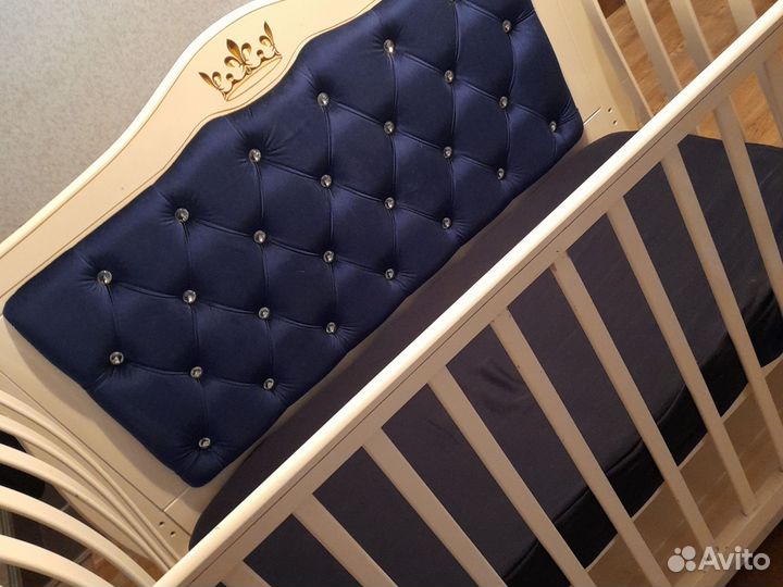 Детская кроватка