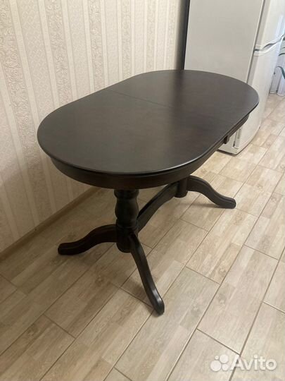 Кухонный стол