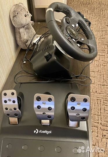 Игровой руль с педалями logitech g920