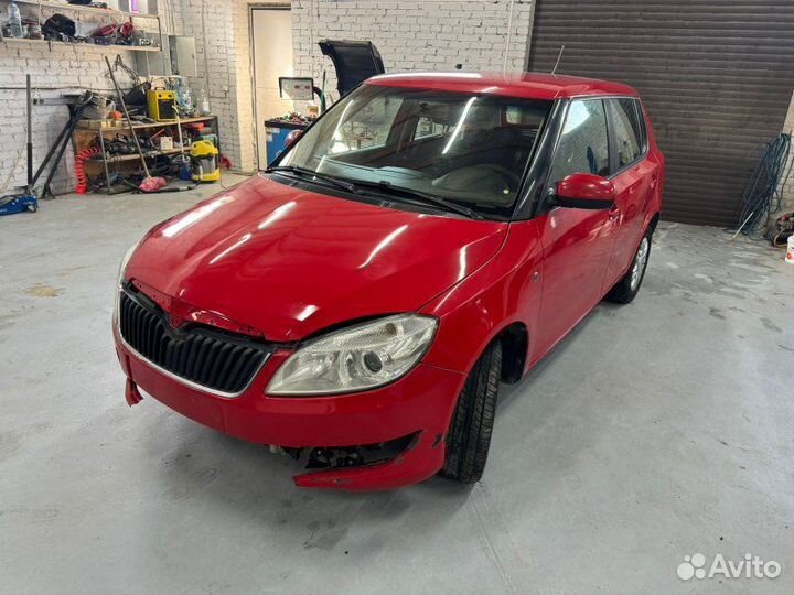 Брызговик задний правый Skoda Fabia 2 1.4 cggb