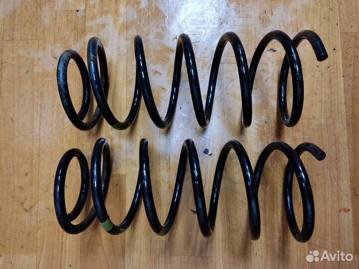 Задние пружины Hyundai Solaris 1