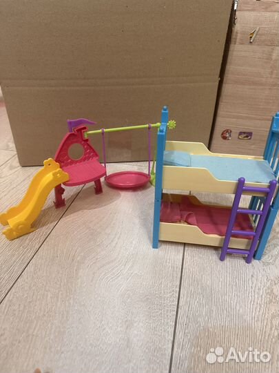 Мебель и детская площадка для кукол