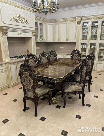 Комплект стол и стулья