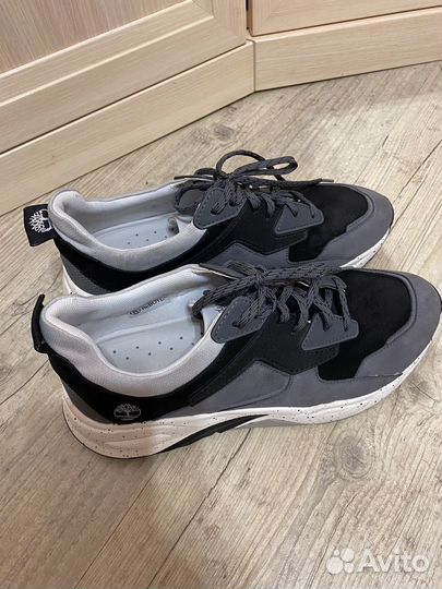 Женские кроссовки timberland