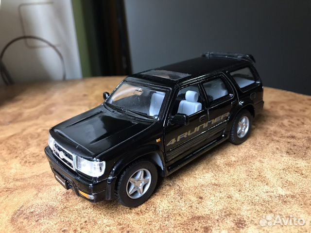Toyota 4Runner 1/36 Kinsmart купить в Москве | Хобби и отдых | Авито