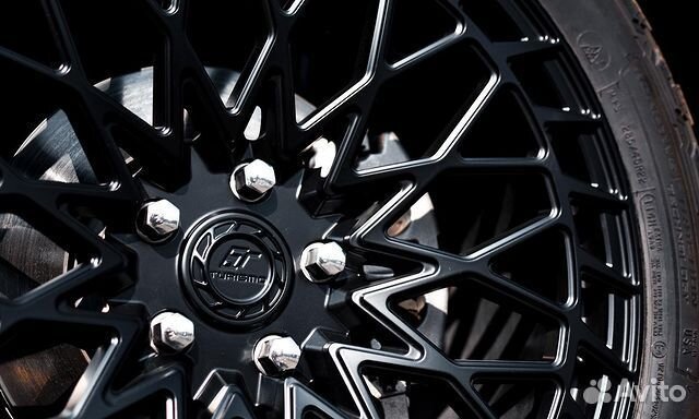 Кованые диски R20 5x127 на Jeep Wrangler