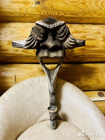 Из кости кита