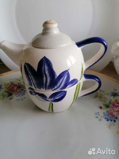 Блюда большие и чайничек