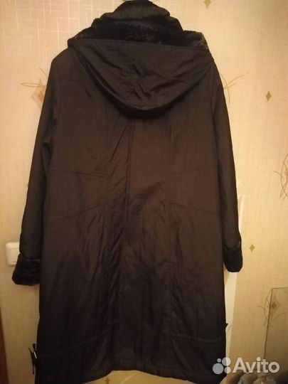Женское демисезонное пальто размер 56 б/у