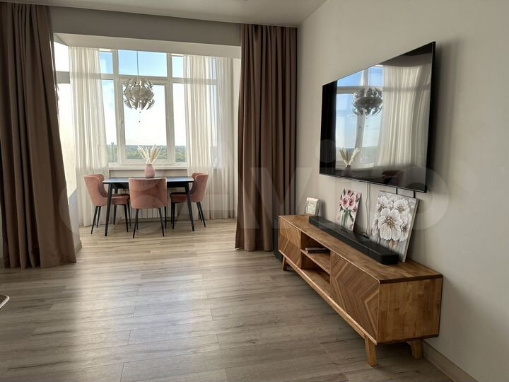 3-к. квартира, 90 м², 9/9 эт.