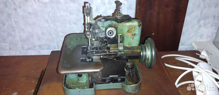 Швейная машинка