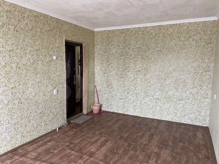 Комната 17 м² в 8-к., 7/9 эт.