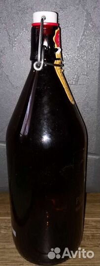 Стеклянная бутылка 1 л с пробкой, и 0.7