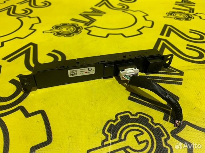 Блок кнопок Mitsubishi Outlander GF8W 4J12 2012