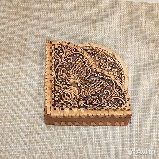 Подставки под кружки и салфетница из бересты