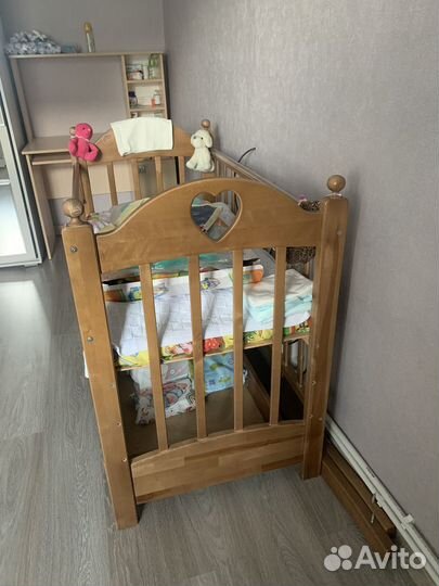 Детская кроватка