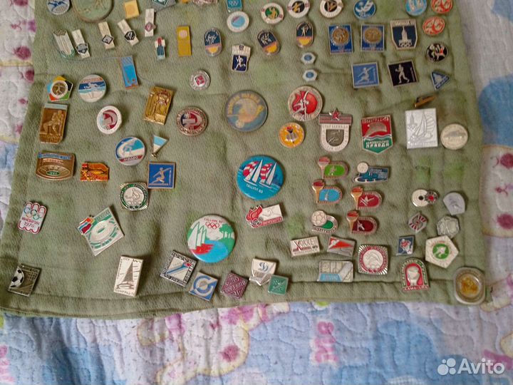 Значки советские. Тема спорт