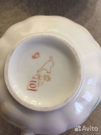 Фарфоровые чашки