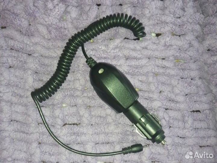 Автомобильное зарядное устройство