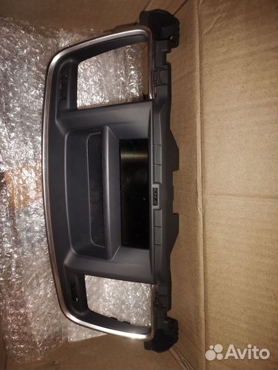 Peugeot 508 дисплей