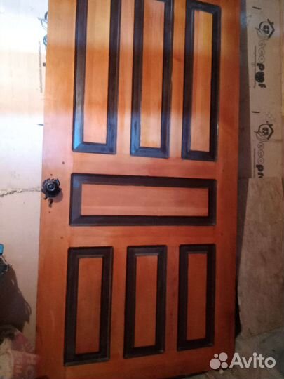 Дверь деревянная бу