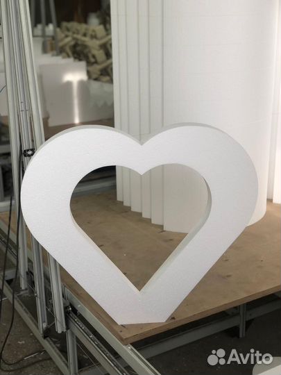 Надписи love, ангелы, сердца(фигуры, логотипы)