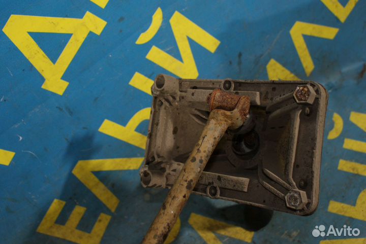 Рычаг тяга кулиса кпп Renault Logan